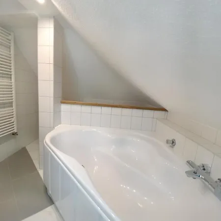 Milpau Bottrop 1 - Modernes Und Zentrales Premium-Apartment Mit Queensize-Bett - Netflix, Nespresso Und Smart-Tv Exterior photo