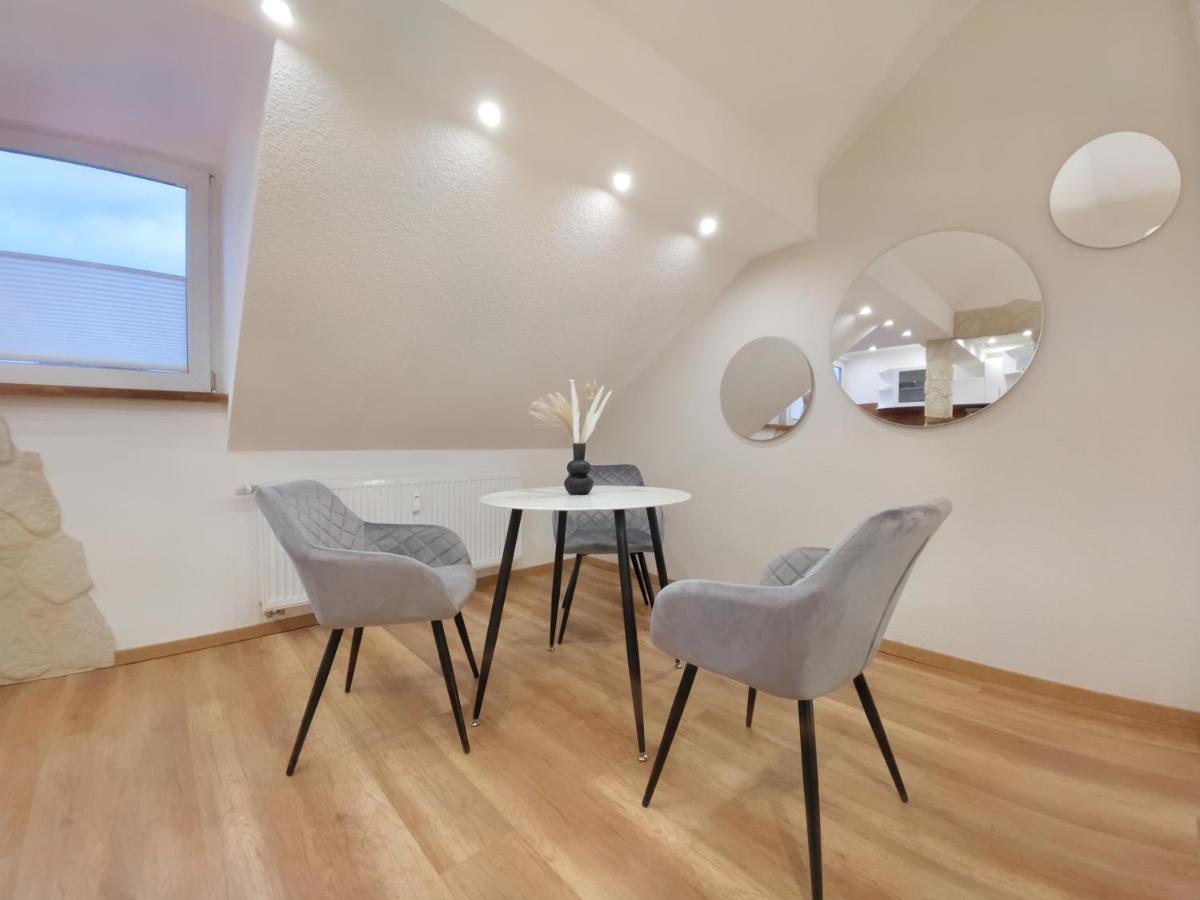 Apartment Milpau 1 - Modernes Und Zentrales Premium-apartment Mit Queensize-bett - Netflix, Nespresso Und Smart-tv Bottrop